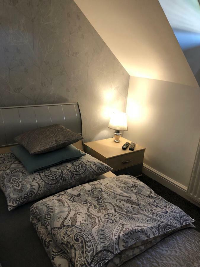 Family & Business Elegant Apartments Ul Warszawska - 2 Bedroom, Balcony, Parking كيلتشي المظهر الخارجي الصورة