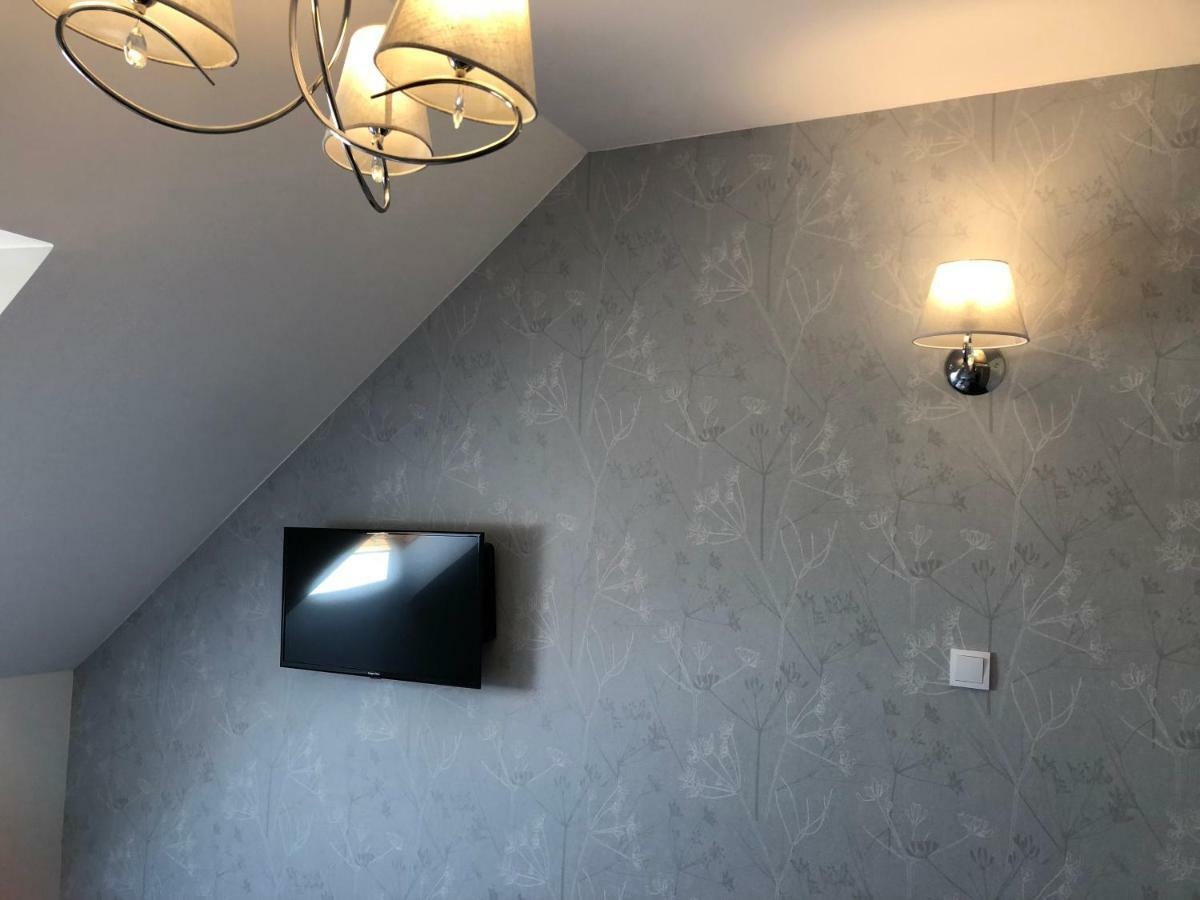 Family & Business Elegant Apartments Ul Warszawska - 2 Bedroom, Balcony, Parking كيلتشي المظهر الخارجي الصورة