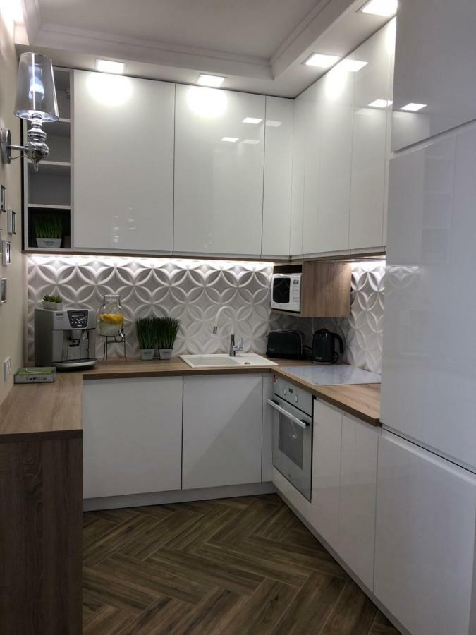 Family & Business Elegant Apartments Ul Warszawska - 2 Bedroom, Balcony, Parking كيلتشي المظهر الخارجي الصورة