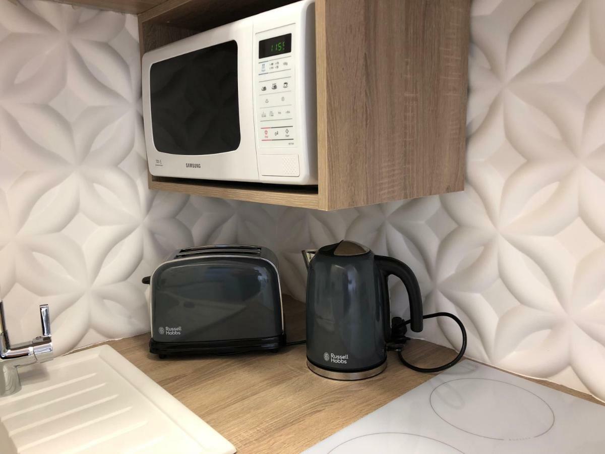 Family & Business Elegant Apartments Ul Warszawska - 2 Bedroom, Balcony, Parking كيلتشي المظهر الخارجي الصورة